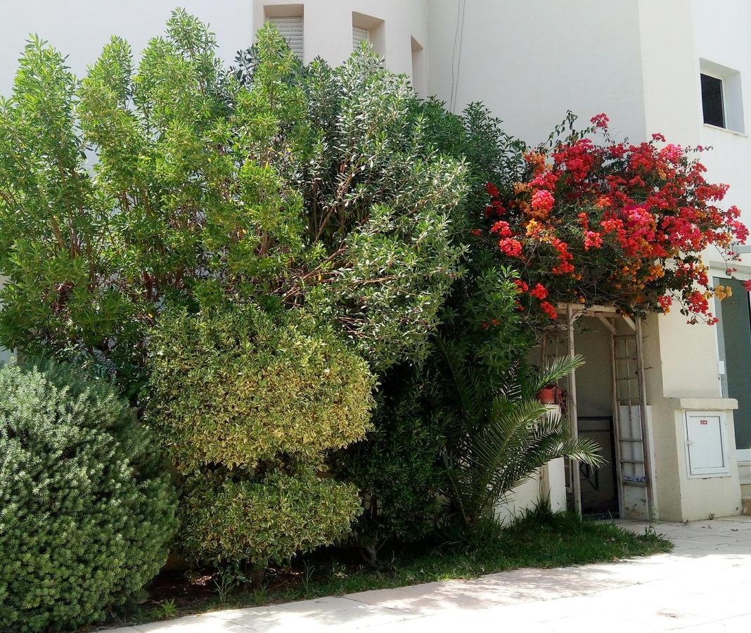 Happy House Ennasr Apartment อาริอานา ภายนอก รูปภาพ